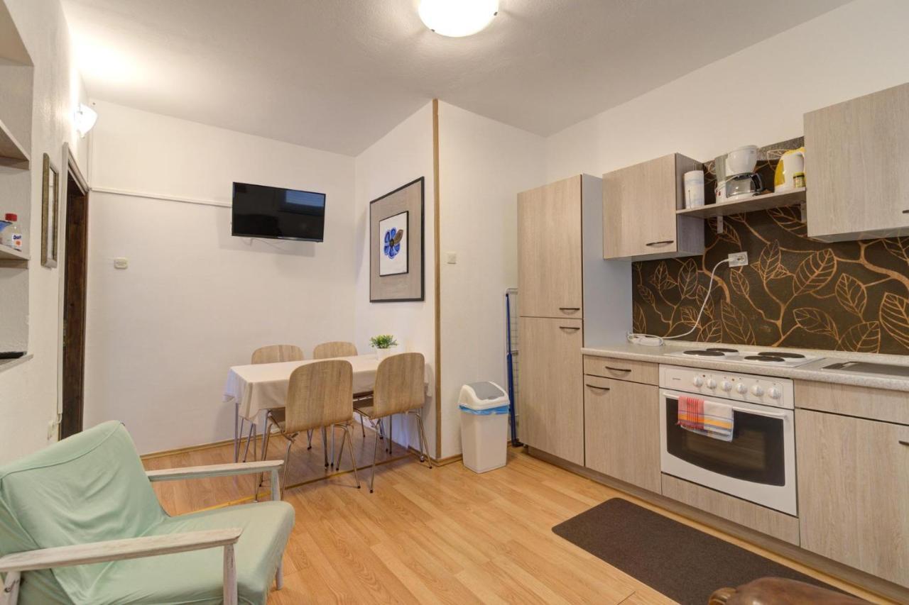 Apartments Maja I Ante Zengg Kültér fotó